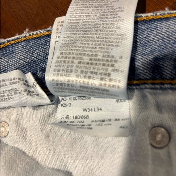 Levi’s Classic Blue Denim 505 Jeans. - Picture 5 of 6